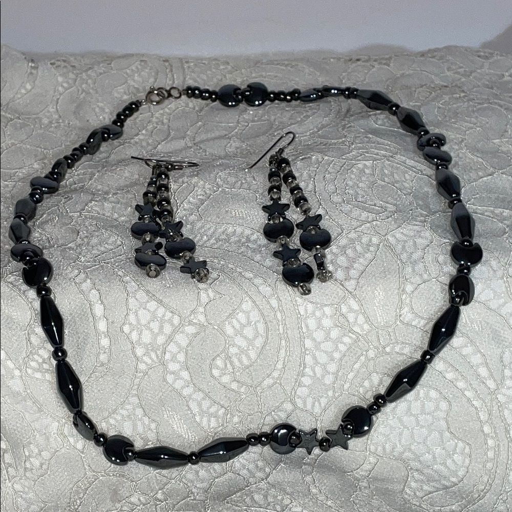 Elegant Celestial Stars and Moon Hematite Necklace and Earring Set - Picture 4 of 4